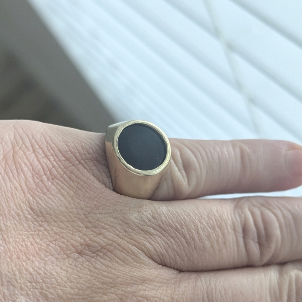 Onyx And 14k Gold Men's Ring